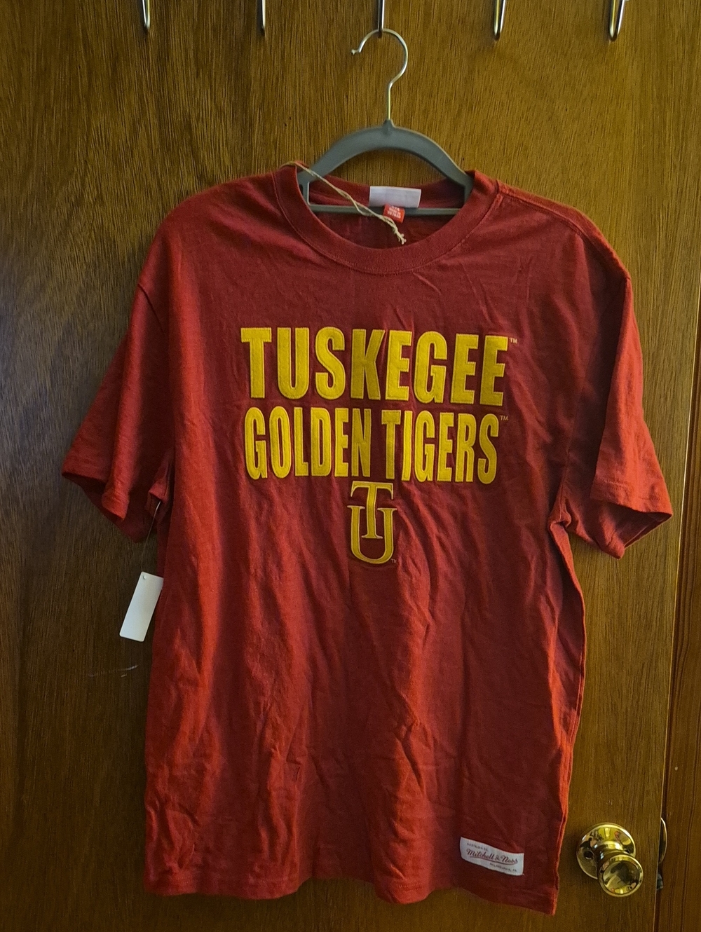 Mitchell & Ness Red Tuskegee Golden Tigers Tshirt Nwt Medium